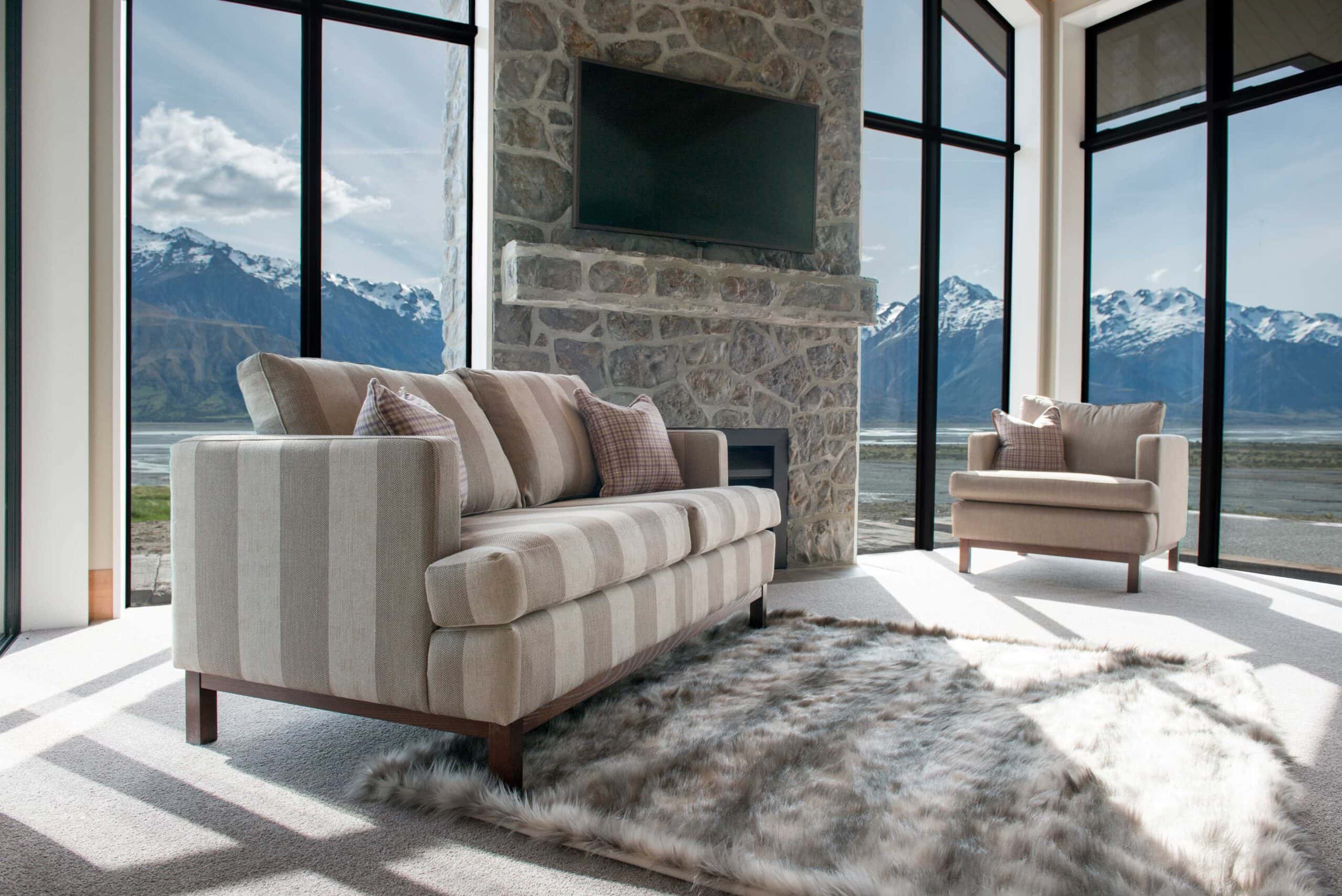  Montreux Furniture Peyton sofa and chairs look wonderful in this setting.